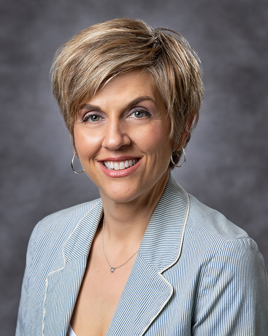 Sara Glass's headshot